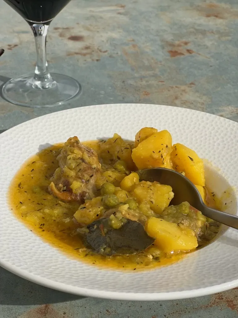 Hurley Lefebvre_Casa Antonio Vía Verde_Puerto Serrano_review