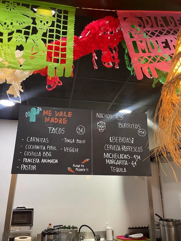 Menu_Me vale madre_Trazo_image_4