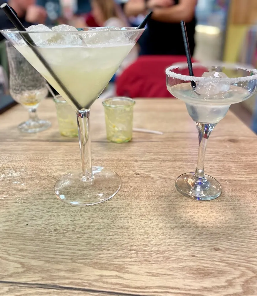 Menu_Me vale madre_Trazo_image_7