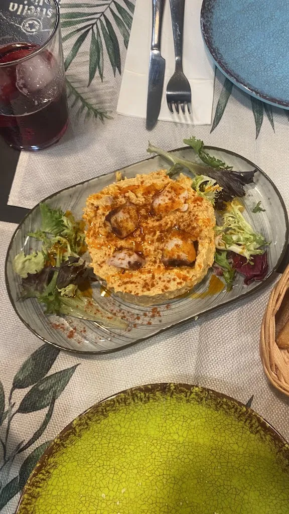 Adrianna Holder_Bar La hora del puerto_Puerto de Santa María El_review