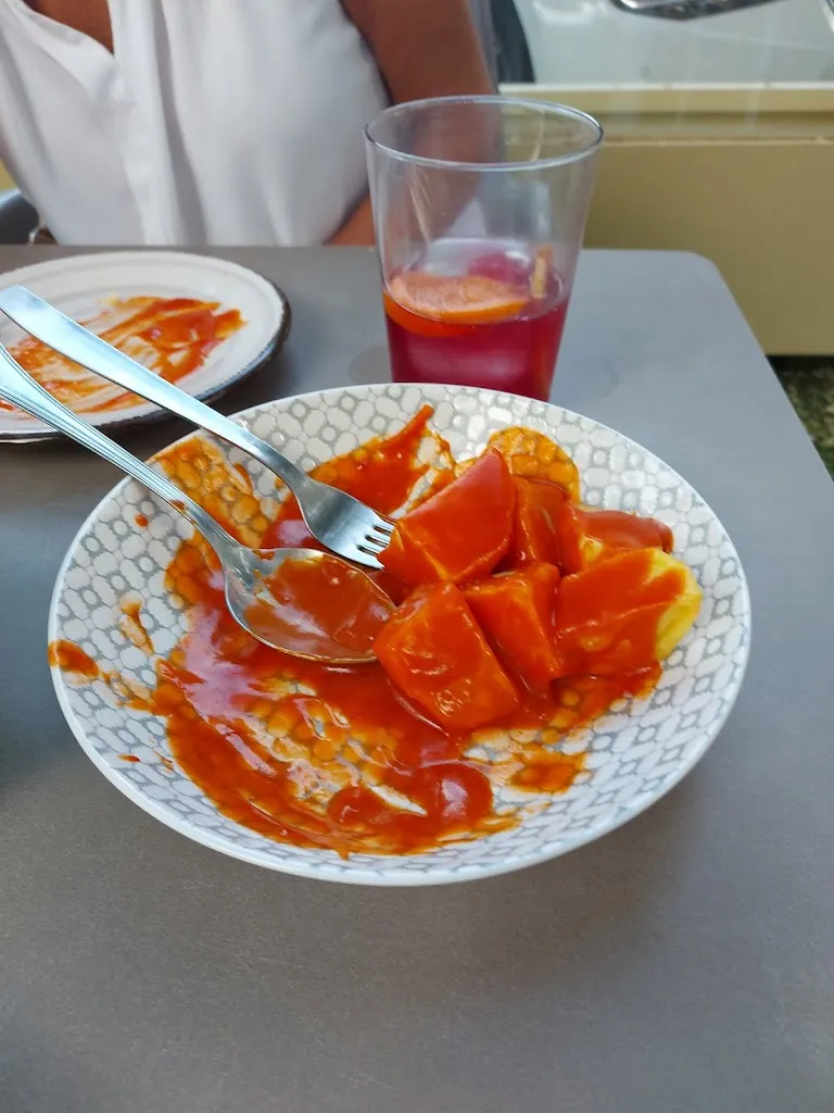 miriam lopez_Al Sultán: restaurante espectáculo_Trazo_review