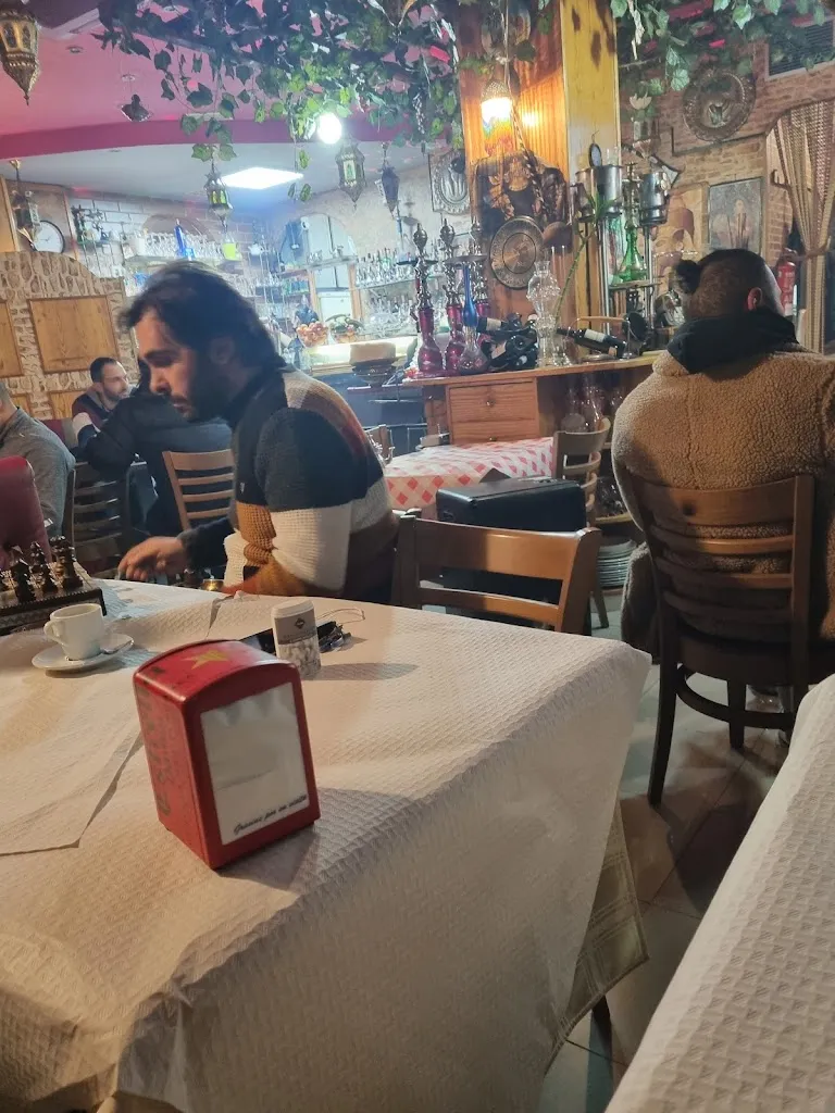 احمد حمدالله_Al Sultán: restaurante espectáculo_Trazo_review