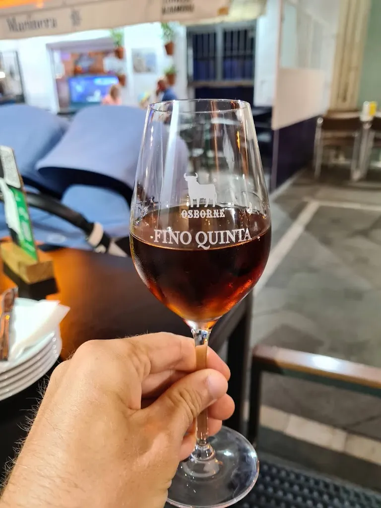 Laimonas Guiga_De Gonzalo_Puerto de Santa María El_review