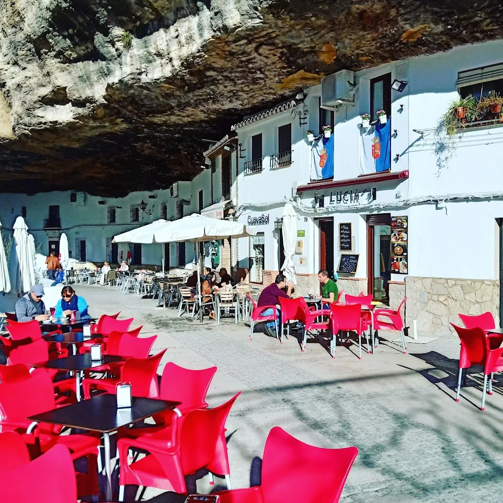 Lucia restaurant in Setenil de las Bodegas