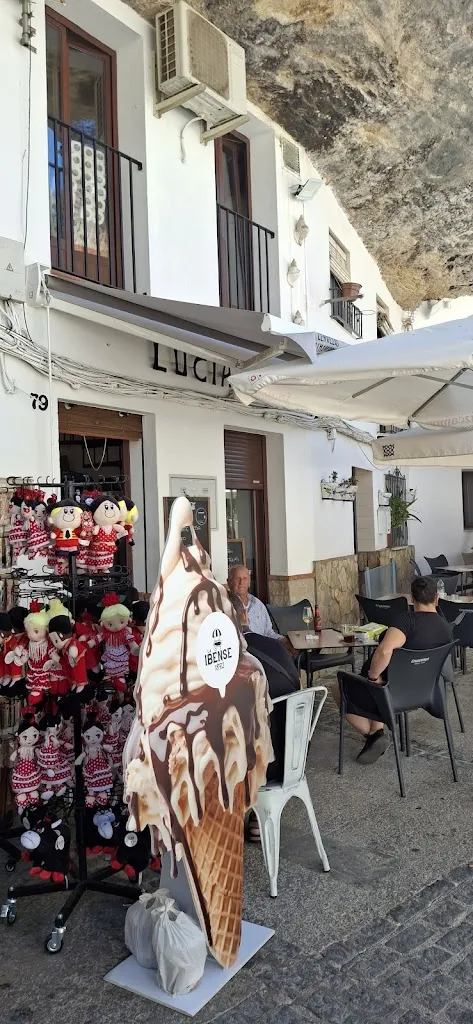 Lucia_Setenil de las Bodegas_slider_image_3