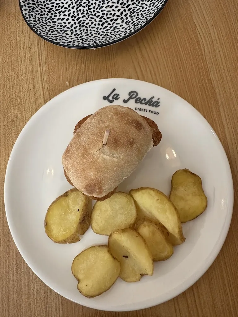 Ivy Neo_La Pechá Street Food_Setenil de las Bodegas_recensione