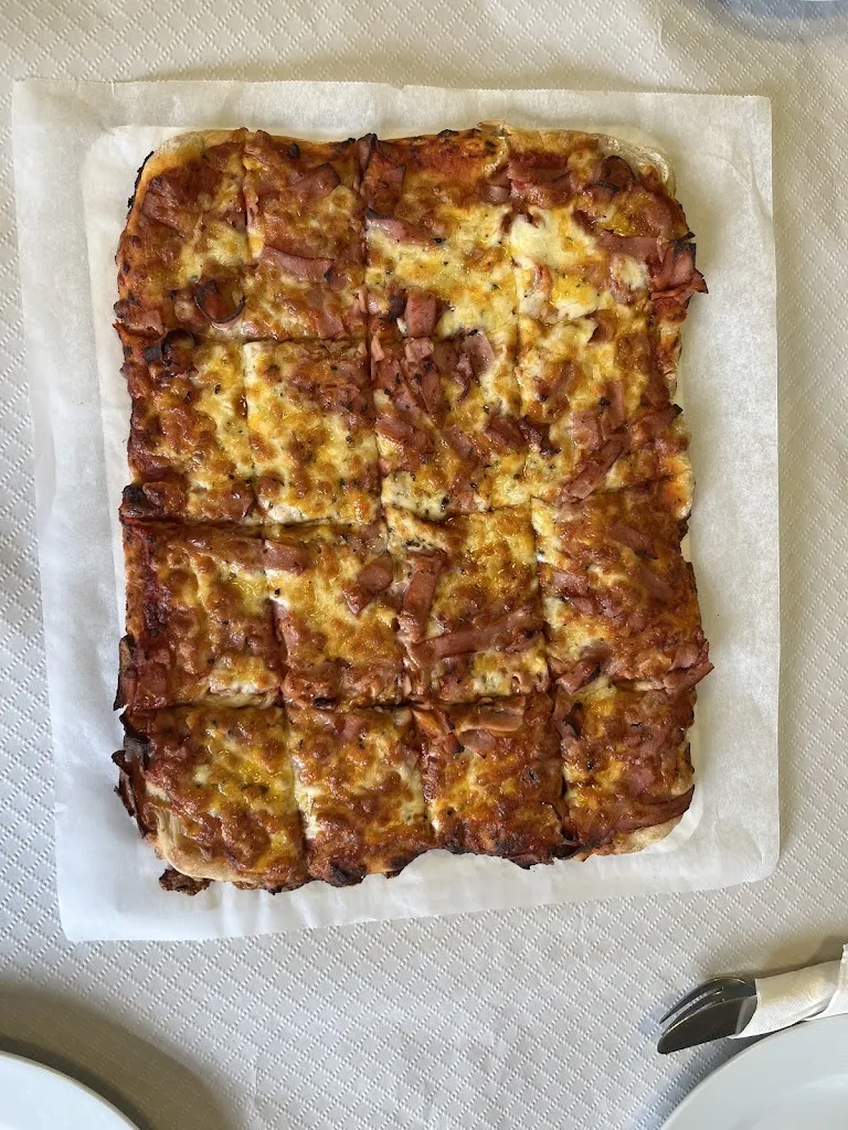 Menu_Café Bar Surrey_Ares_image_4