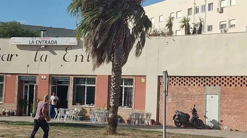 Joaquin Rey_Restaurante Bar La Entrada_Puerto Real_review