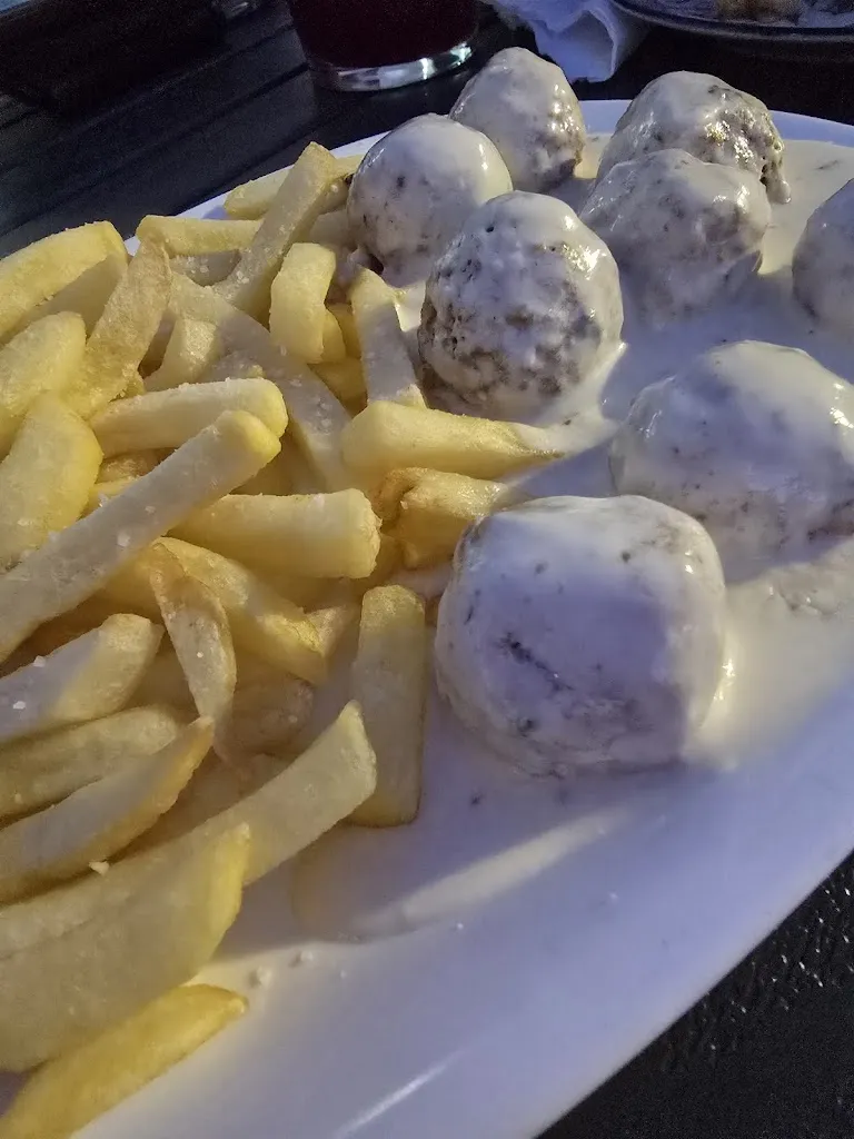 Ester Carrasco_Bar Restaurante La Brisa_Puerto Real_review