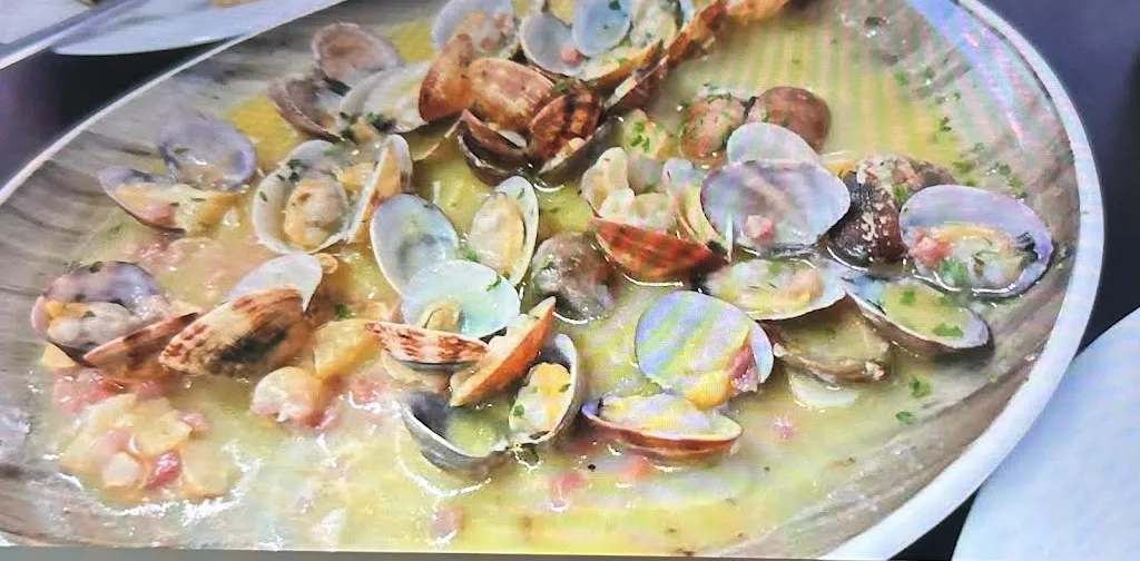 Bar Los Pirulines en Puerto Real restaurant in Puerto Real