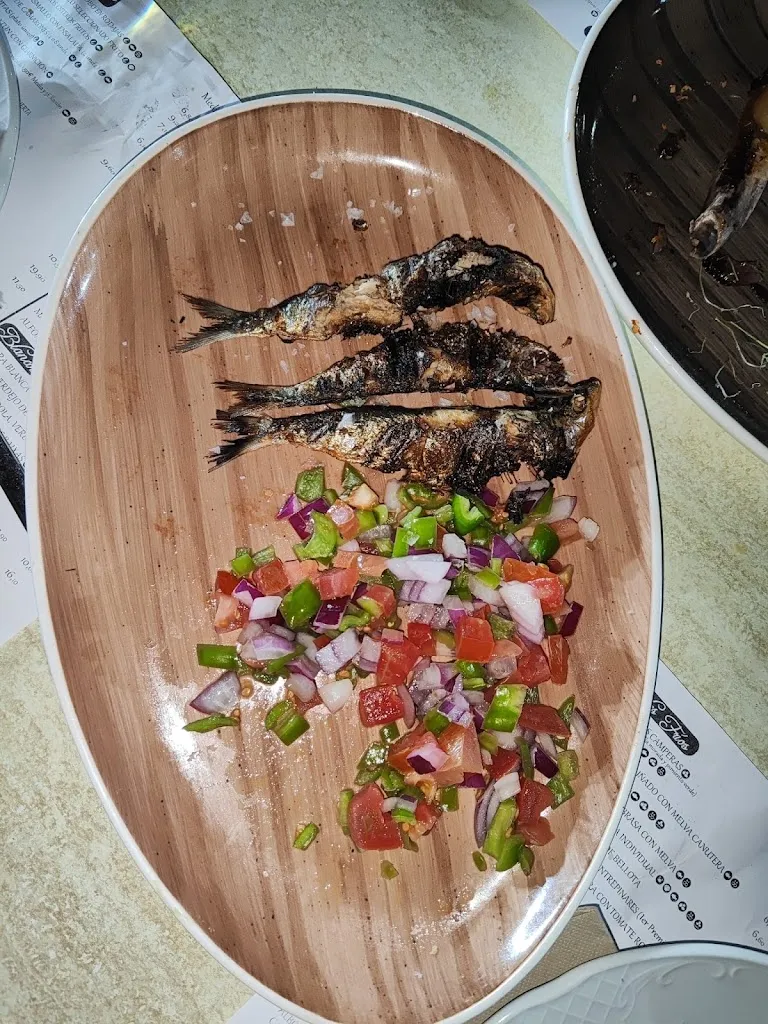 angel fernandez_Bar y Celebraciones Minigolf_Puerto Real_review