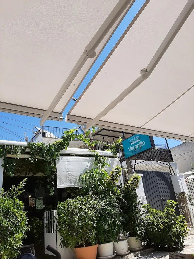 N. Papageorgiou_Veranillo de Santa Ana_Sanlúcar de Barrameda_review