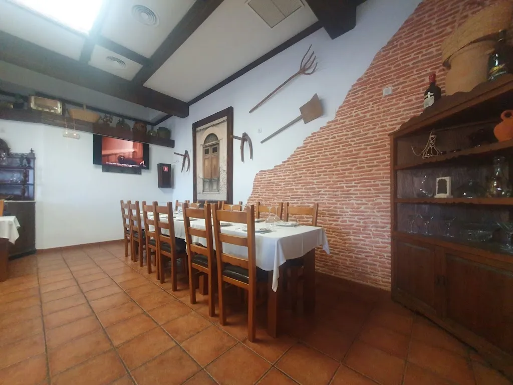 Alfredo Moises Boullosa Ramones_Restaurante Cristal y Barro_Almansa_review