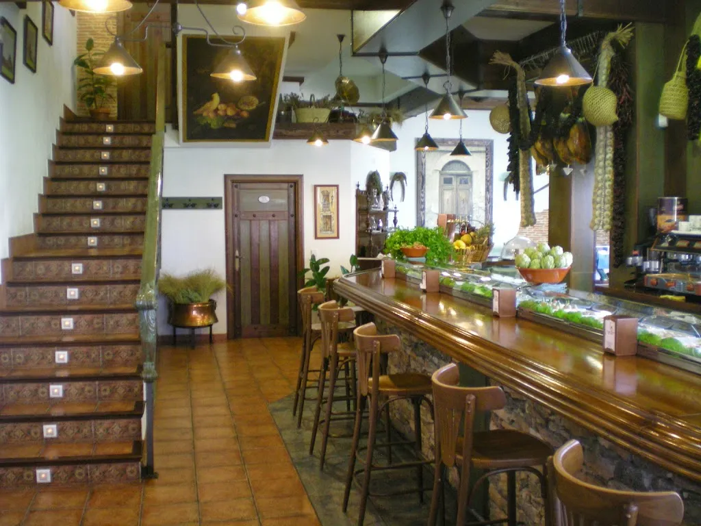 Restaurante Cristal y Barro_Almansa_slider_image_1