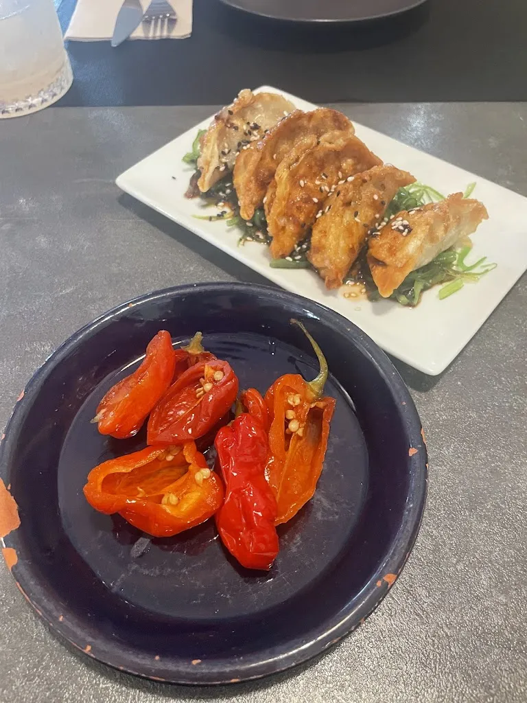 Sarah Reyes_Vale Madres Tacos & Chelas_Rota_review