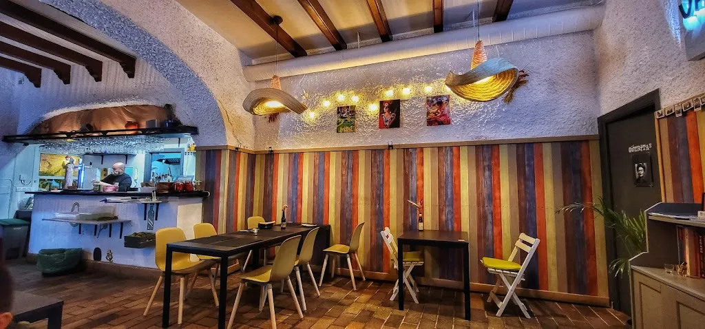 Vale Madres Tacos & Chelas restaurant in Rota