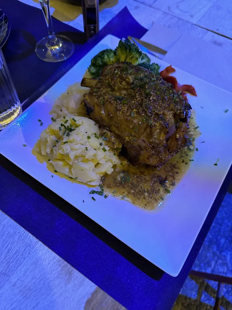 Philip Jordan_LA SILLA AZUL_Rota_review