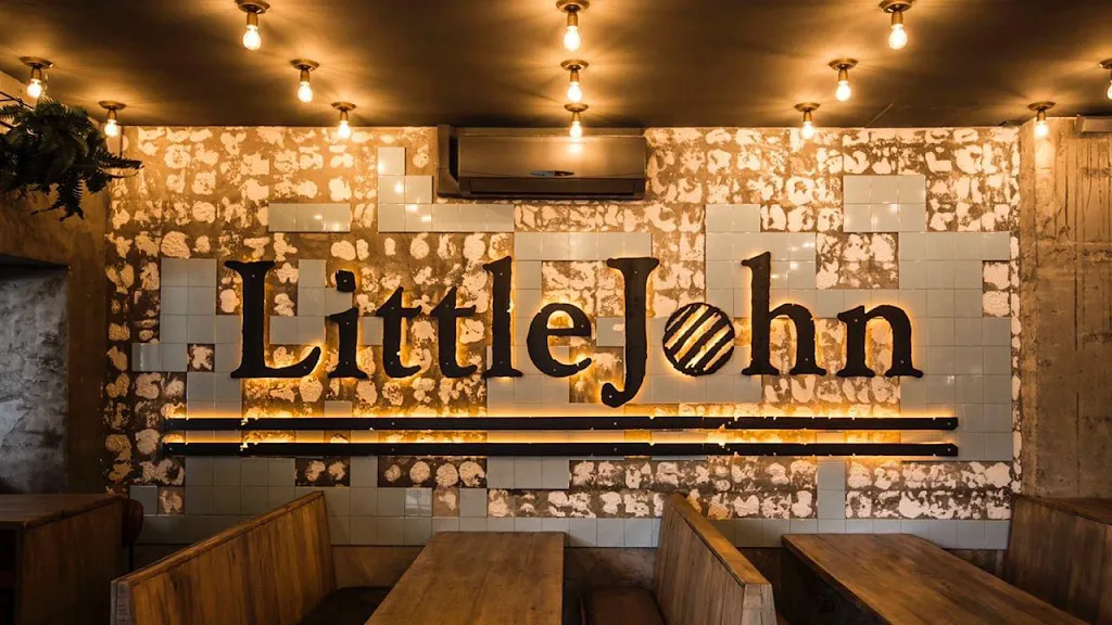 Little John Burgers & Things_Rota_slider_image_1