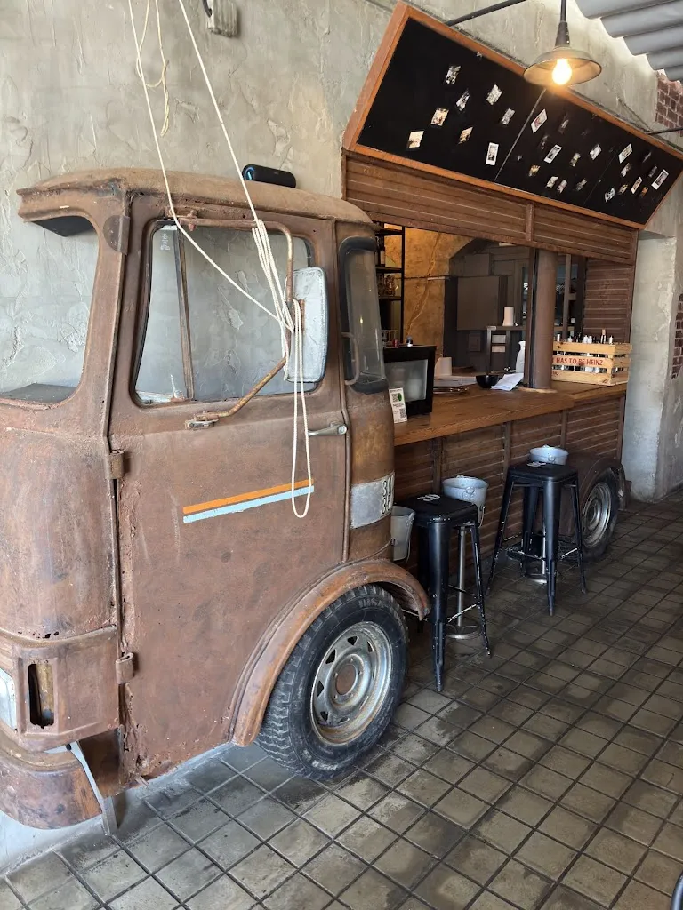 Little John Burgers & Things_Rota_slider_image_3