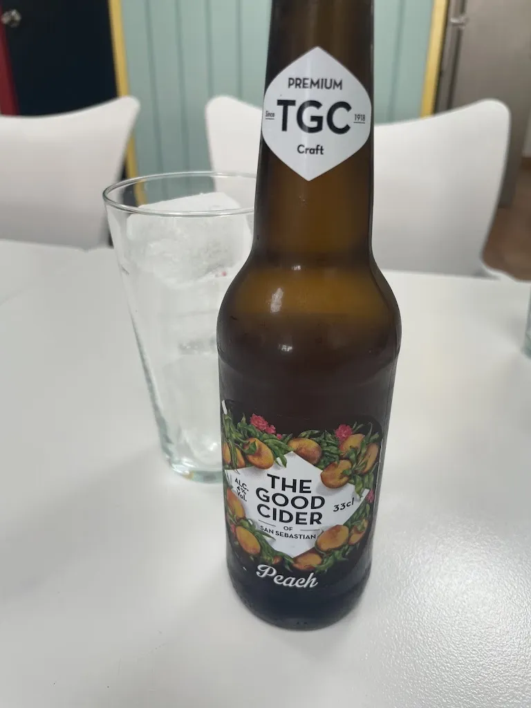 M J_Foodie’s diner_Rota_review