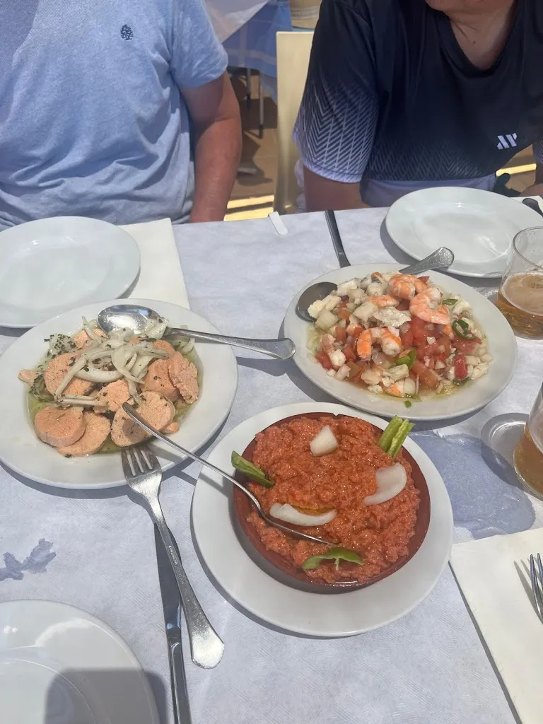 Jose Maria Dominguez de los Reyes_Cervecería Restaurante La Brisa_Rota_review