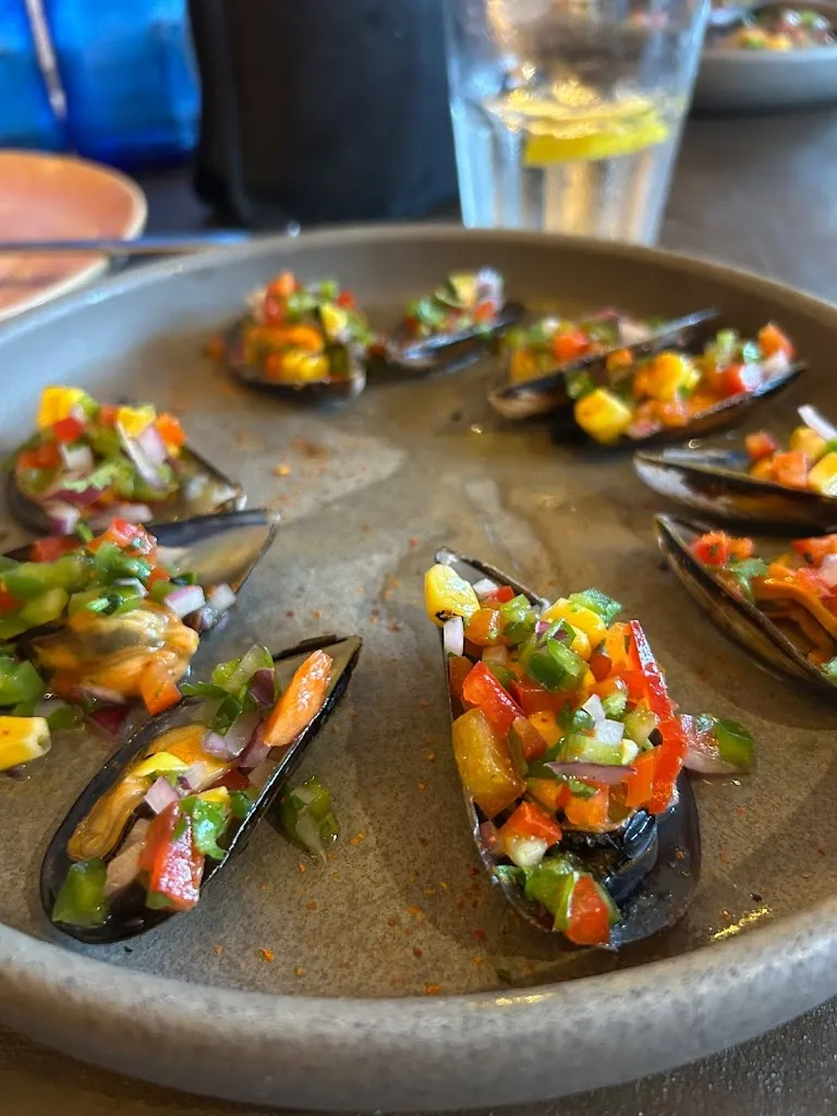 Barbara Elizabeth Phillips_Restaurante Mic Moc_Tarifa_review