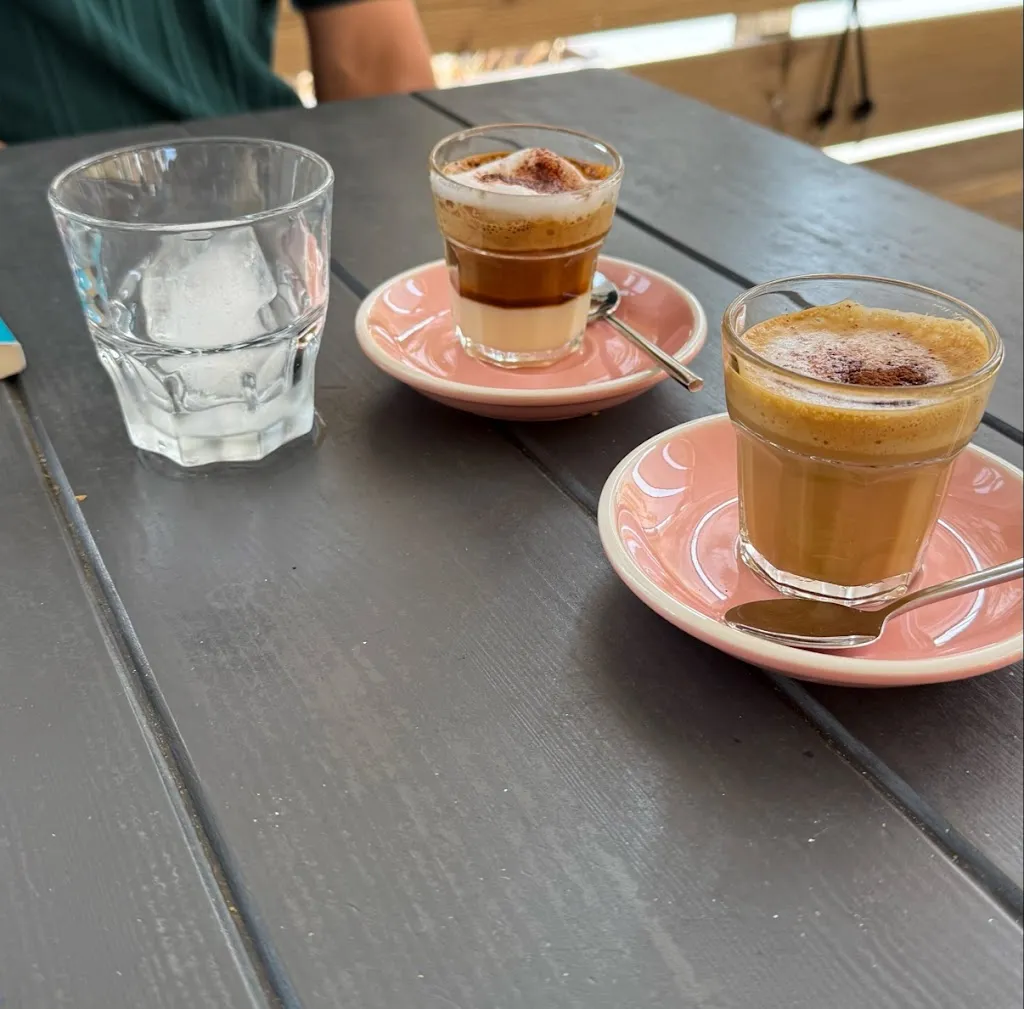 hh W_Surla_Tarifa_review