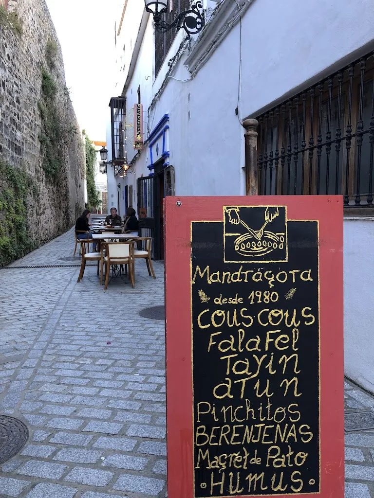 Layla Sofie Aiad_Mandragora_Tarifa_review