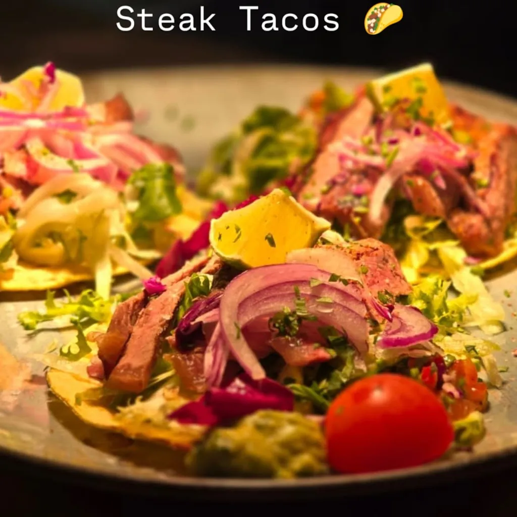 The Hen's Teeth_Villamartín_slider_image_2