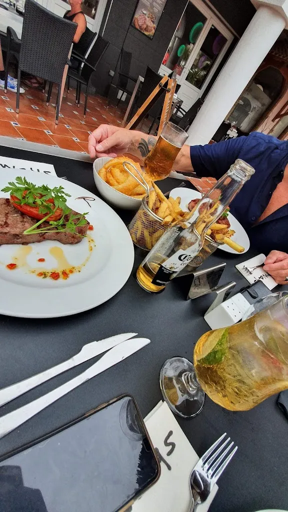 Menu_Fairways Restaurant_Villamartín_image_5