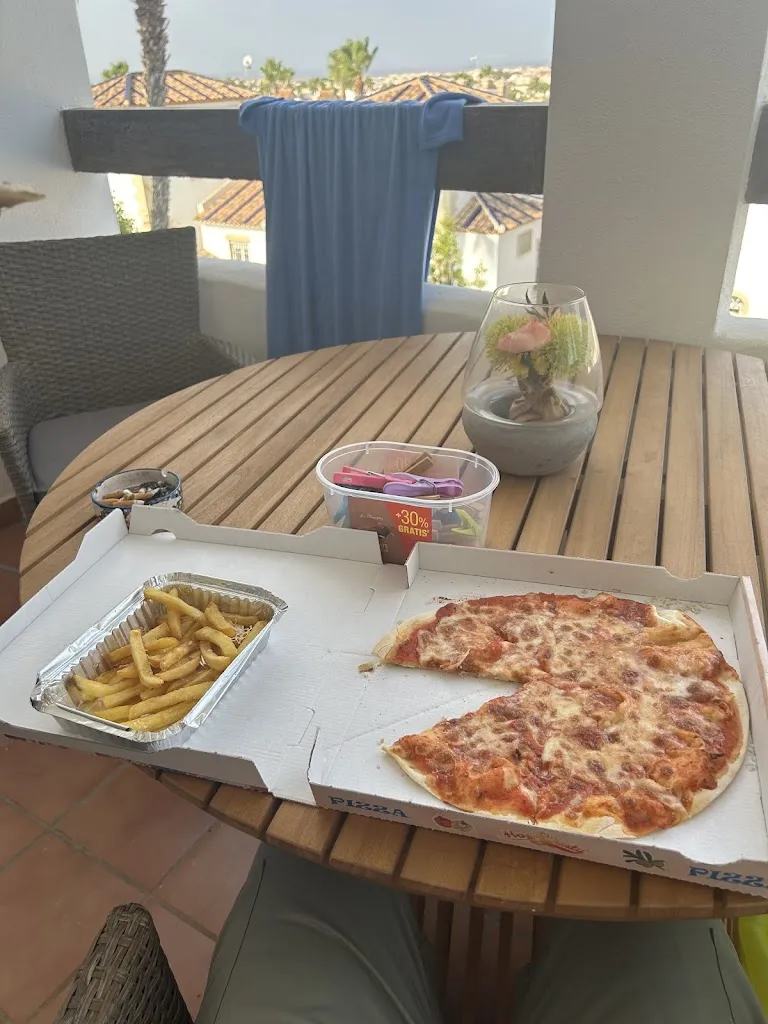 Owen Mckechnie_Restaurante la Dolce Vita_Villamartín_recensione