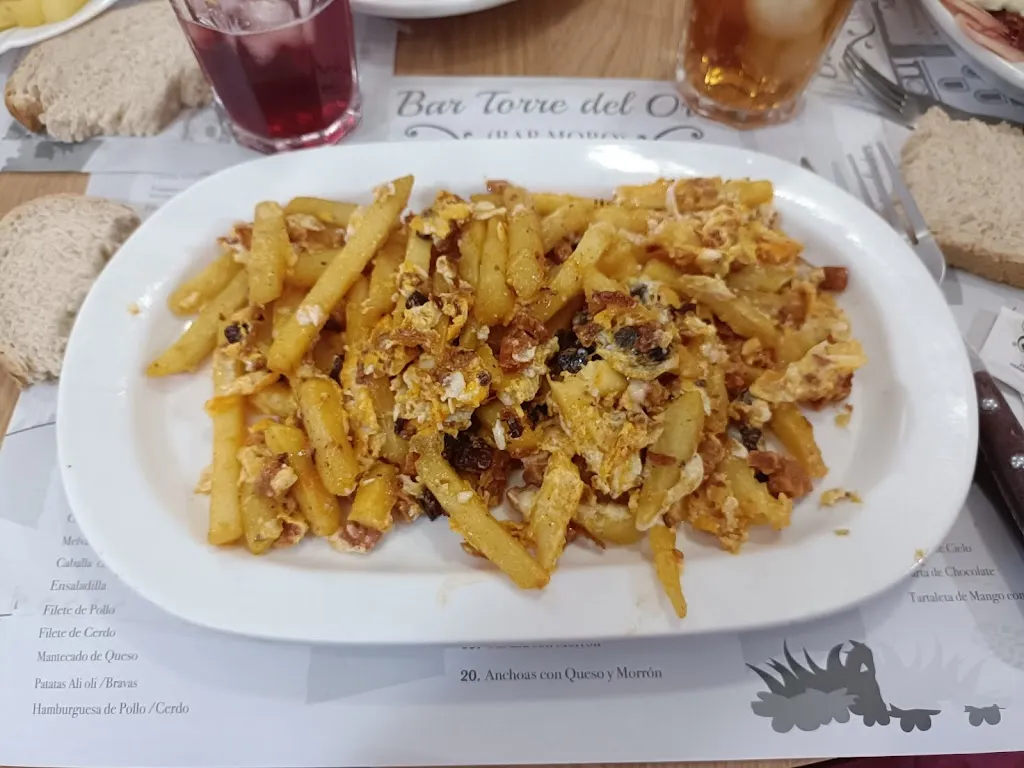 Manuel Saro Argüelles_Bar Torre del Oro_Ubrique_recensione