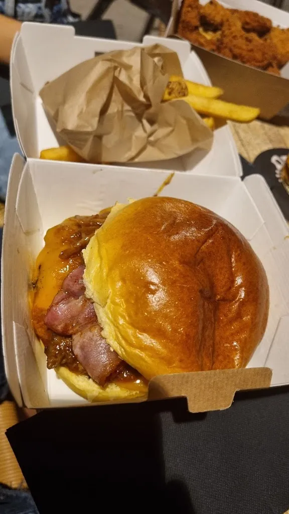 Mario Javier Núñez Vilches_Mapache Burger_Ubrique_review