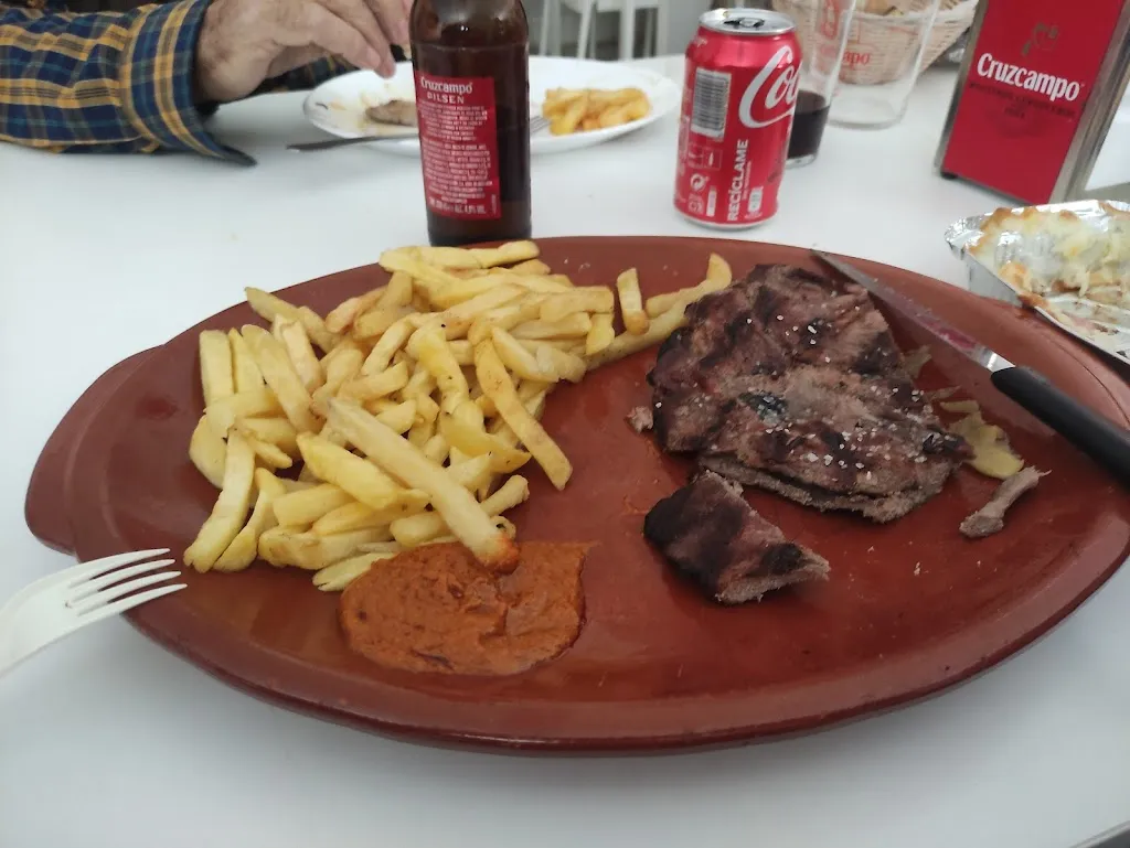 Antonio José Sánchez Borrás_Bar restaurante La Lupe_Ubrique_review