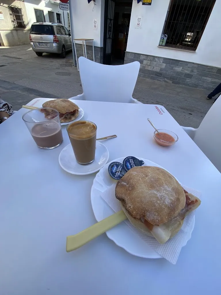 A.P._Bar La Nueva Perla_Ubrique_review