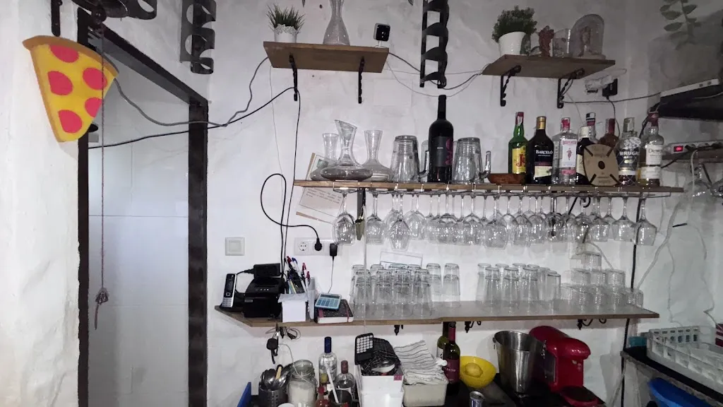 Paco Romo Torres_Bar D'Vinos_Ubrique_recensione