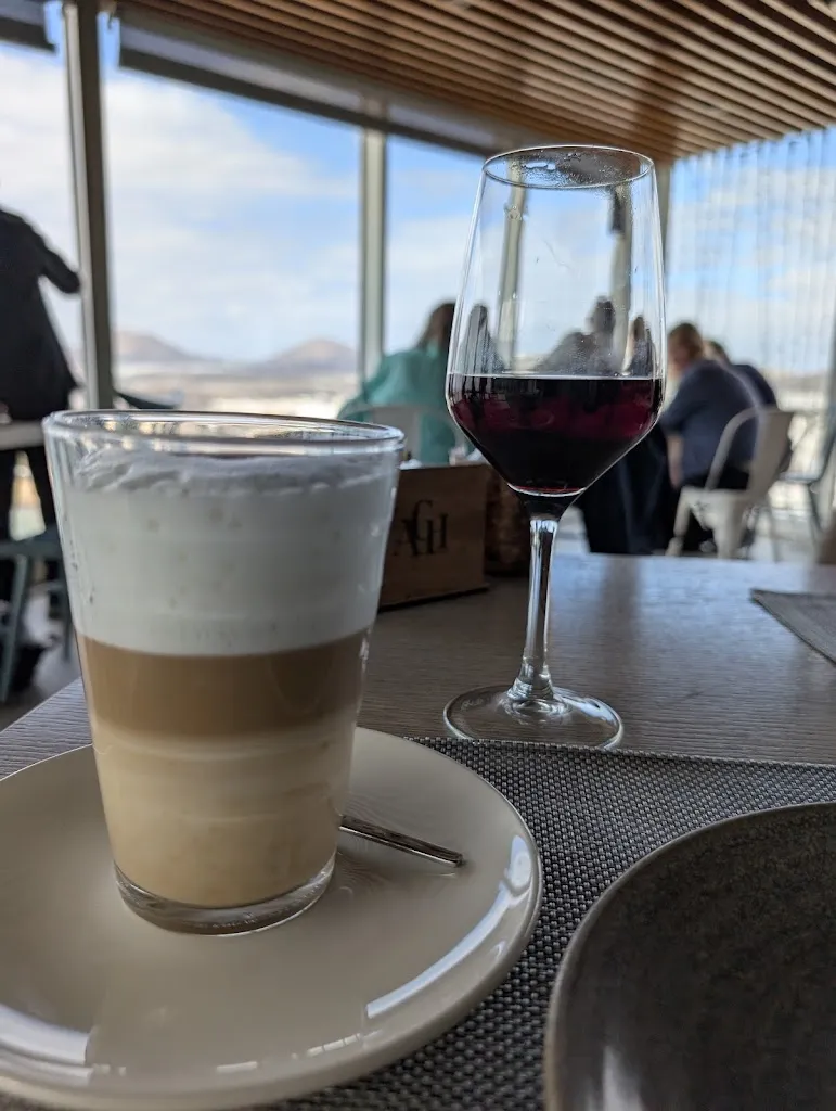 Menu_Blue 17 Roof Top Restaurant & Bar_Arrecife_image_7