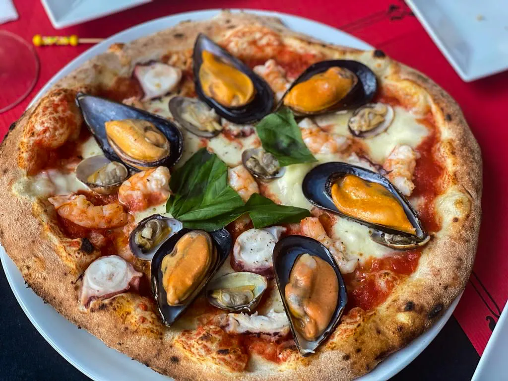 Pizzería La Sonrisa_Arrecife_slider_image_3