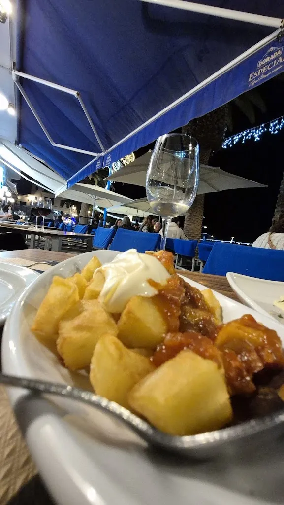 Scott Macfarlane_Tasca La Raspa_Arrecife_review