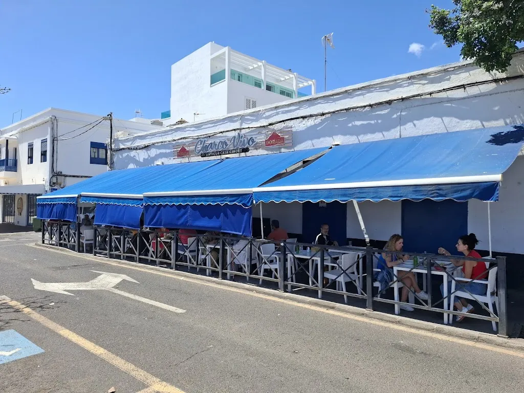 John Smith_Charco Vivo_Arrecife_review