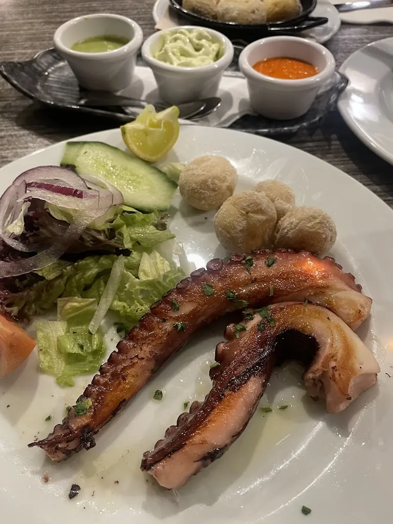 James_Perla Negra_Arrecife_review