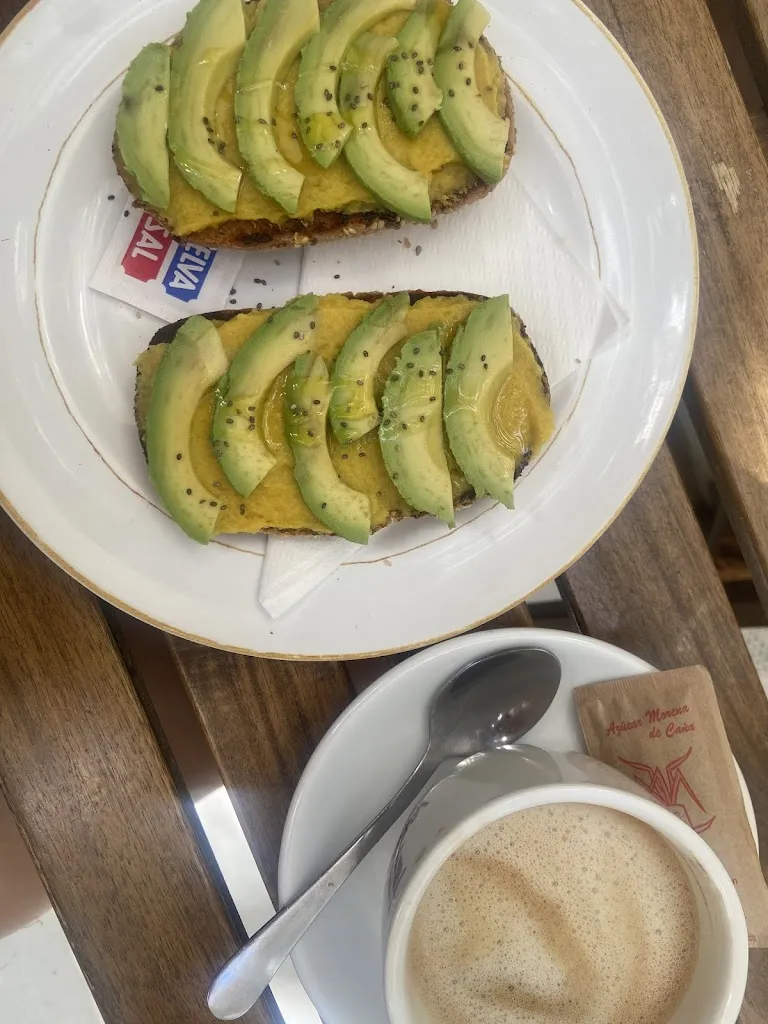 Gizem Coskun_EL Jardín Secreto Arrecife_Arrecife_review