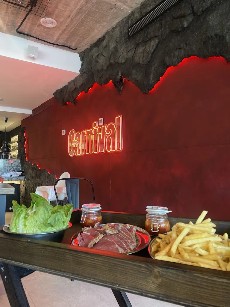 Carnival by Lolo Roman_Arrecife_slider_image_3