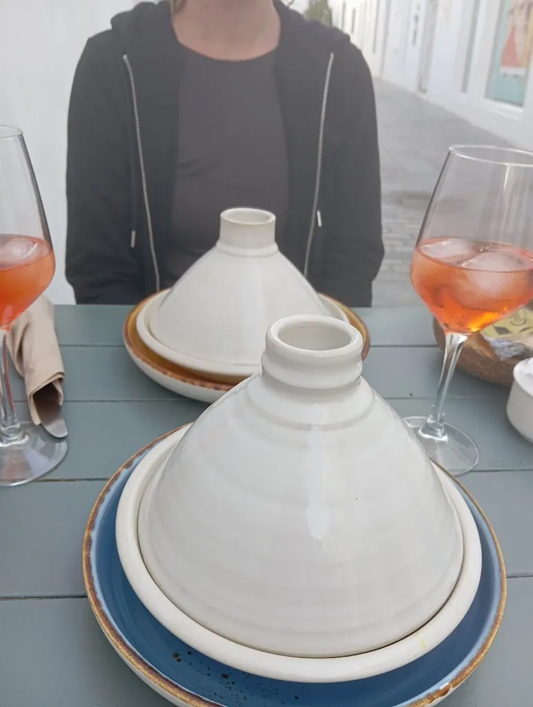 roni madhana_FEZ Vejer, el bistró del Califa_Vejer de la Frontera_review