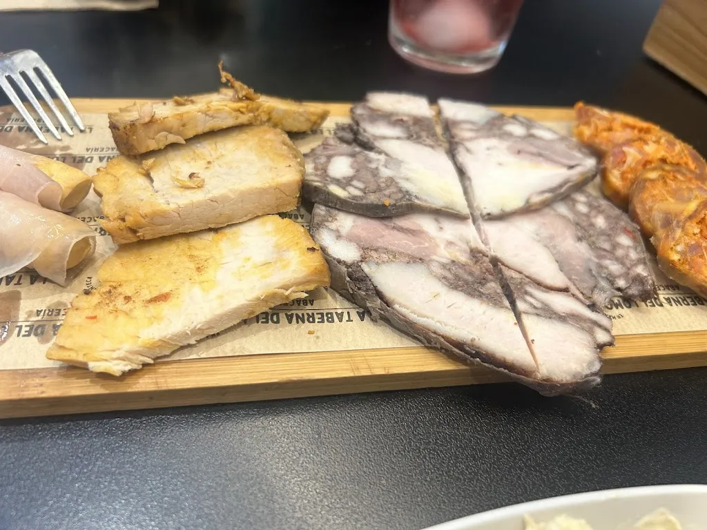 Montse Tellez_La Taberna del Lomo en Manteca_Vejer de la Frontera_avis