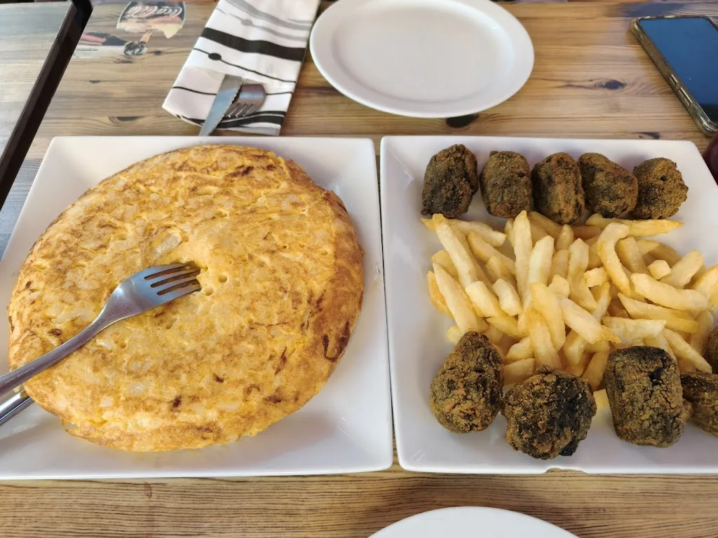 Zwerver_A TABERNA_Ares_review