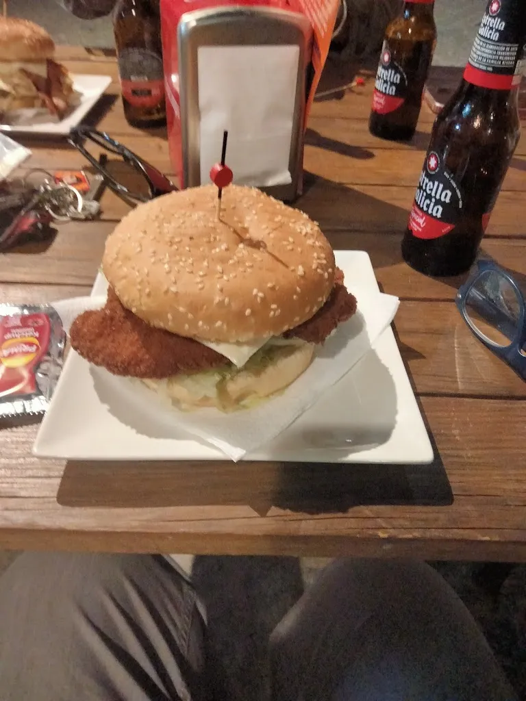 Laura Farningham_Burguer El Ratito Vejer. SERVICIO A DOMICILIO_Vejer de la Frontera_review