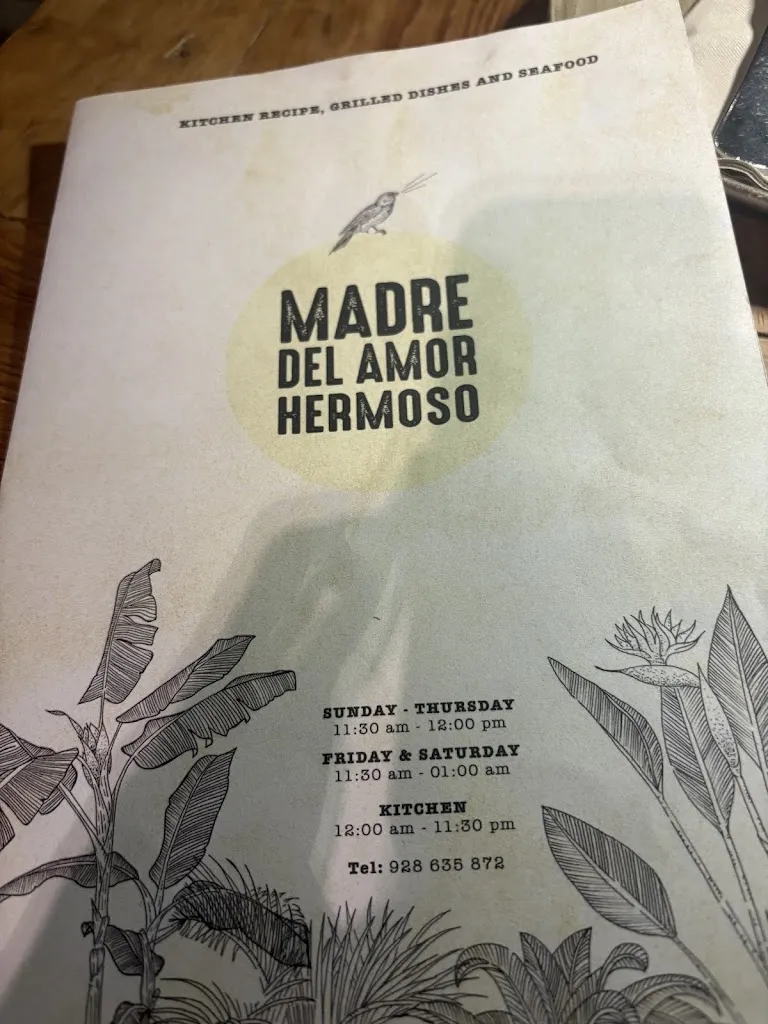 Yasmine El Ahmadi_Madre Del Amor Hermoso_Las Palmas de Gran Canaria_recensione