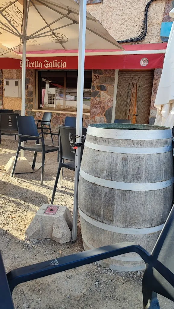 Pepe Paramo_Nueva Avenida_Casas-Ibáñez_review