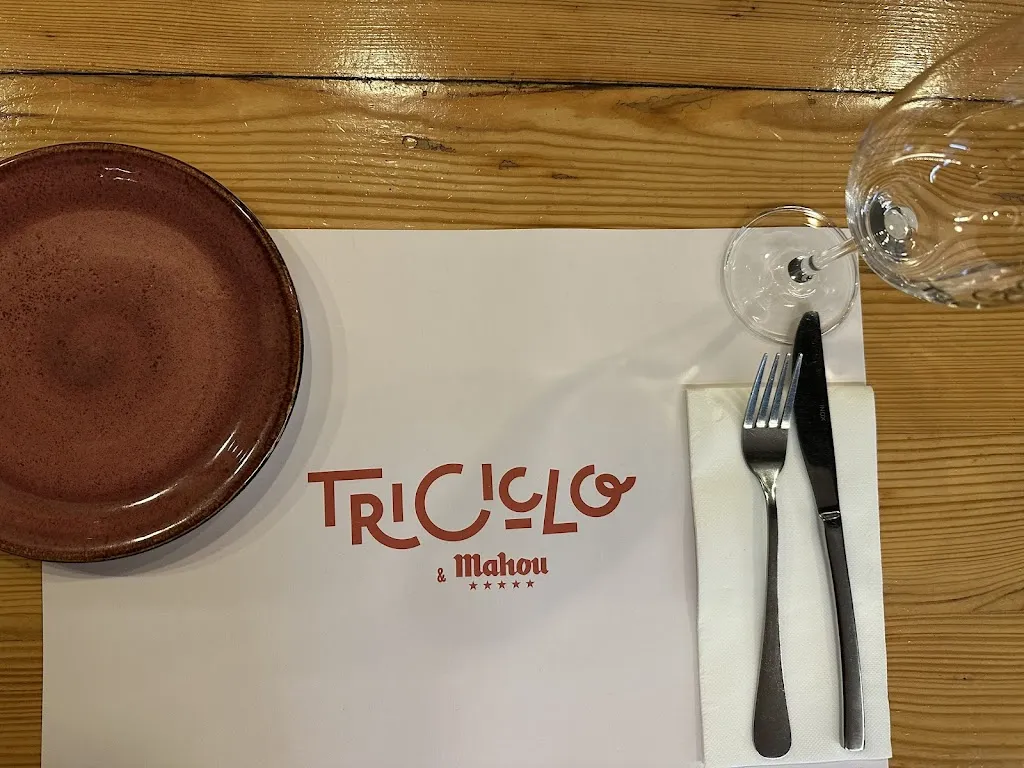Maria Thi Mai_Triciclo_Las Palmas de Gran Canaria_review